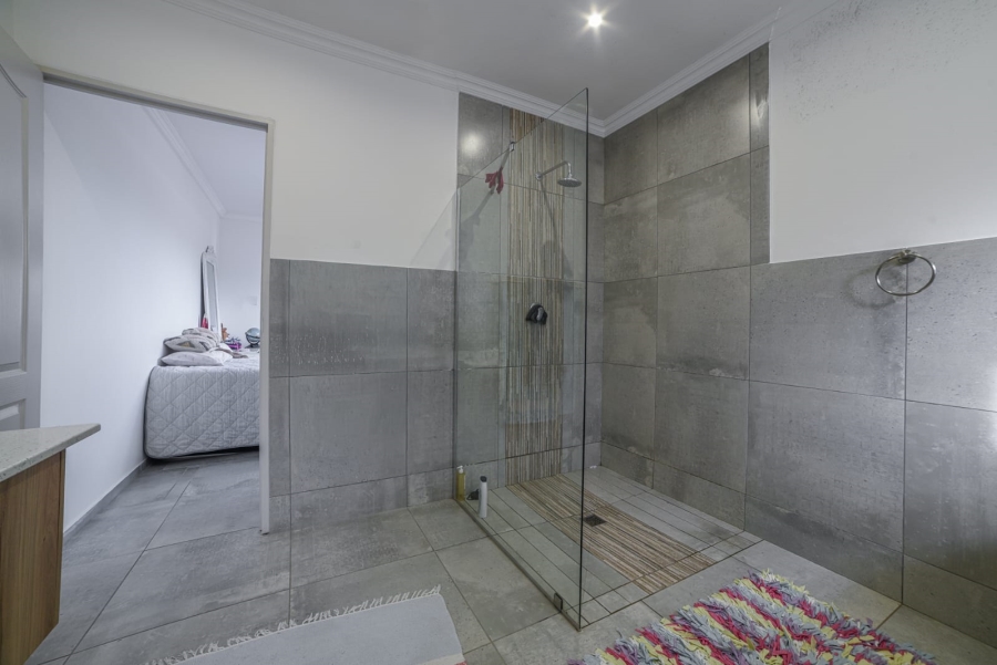 3 Bedroom Property for Sale in Dana Bay Western Cape